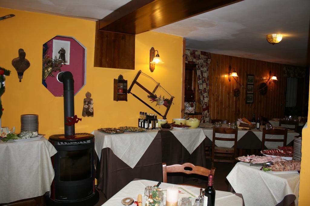 Hotel Etoile De Neige Valtournenche Buitenkant foto