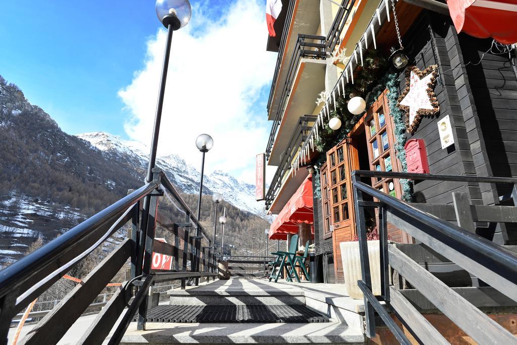 Hotel Etoile De Neige Valtournenche Buitenkant foto