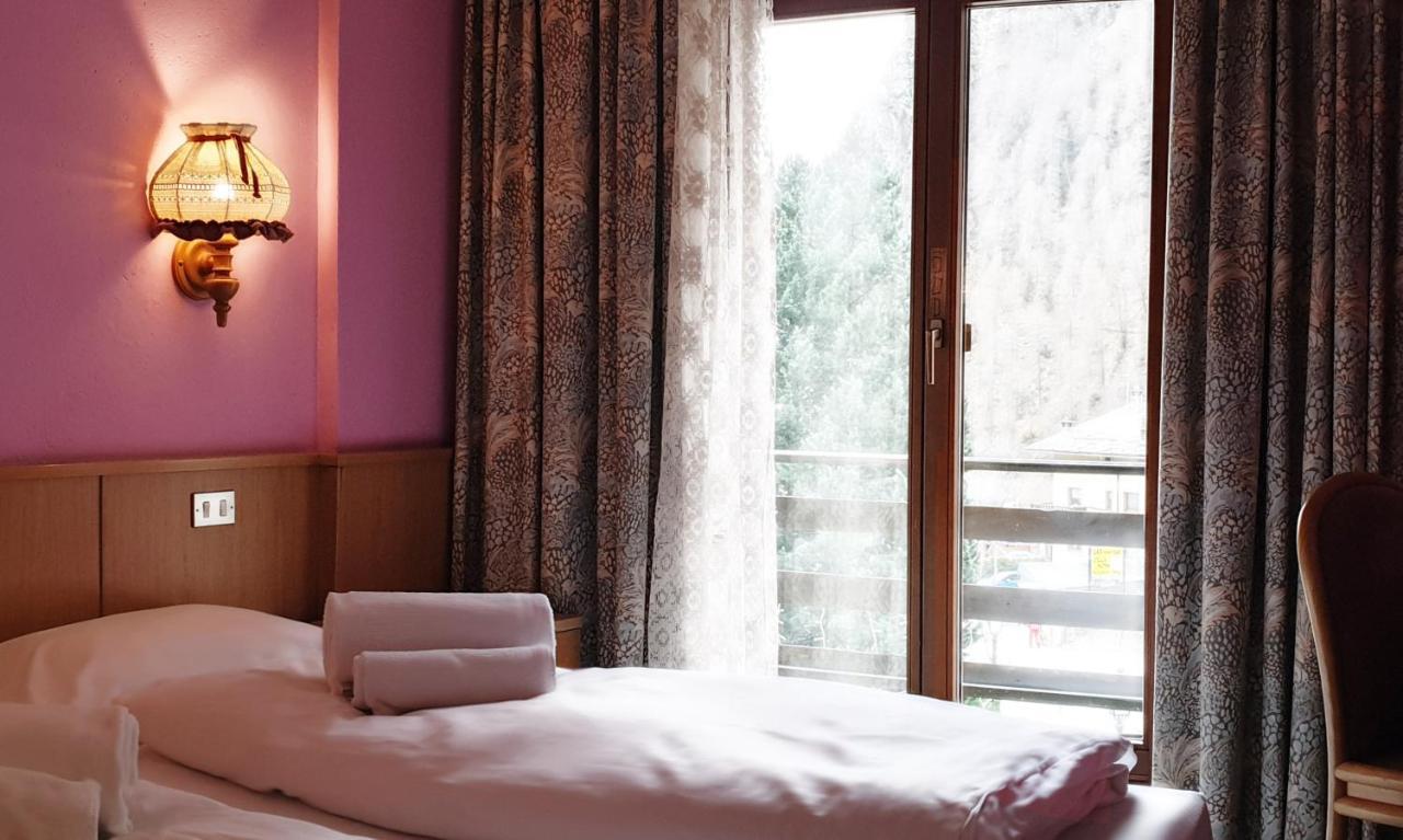 Hotel Etoile De Neige Valtournenche Buitenkant foto